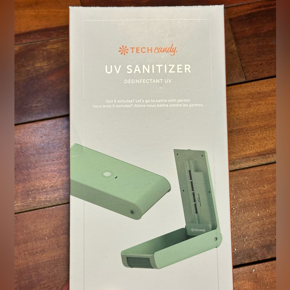 NWT. Tech Candy Green Disinfectant UV Sanitizer